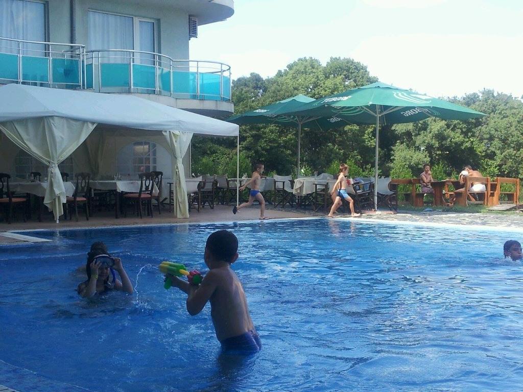 Hotel Sunset Beach Lozenets Exterior photo